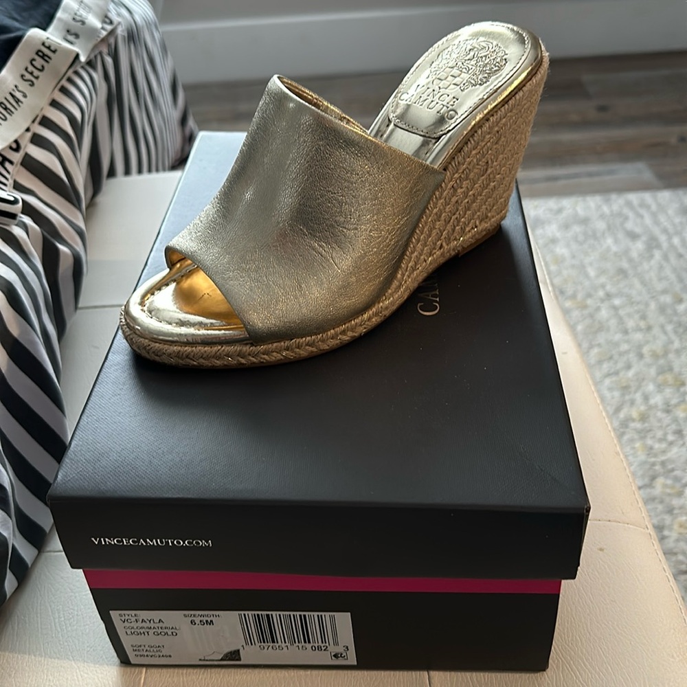 Vince Camuto Fayla Wedge Sandals size 6.5